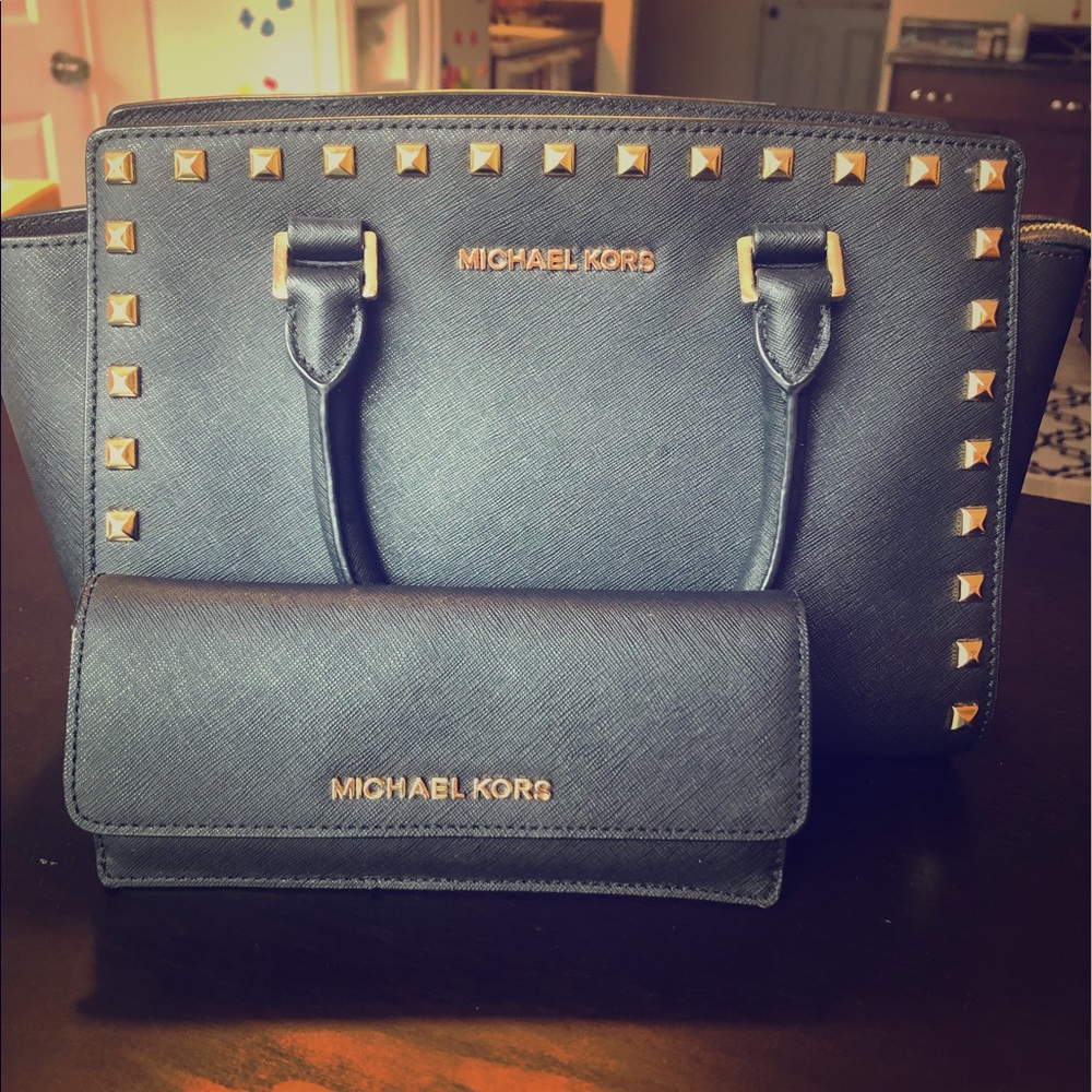 Like new Michael Khors handbag!